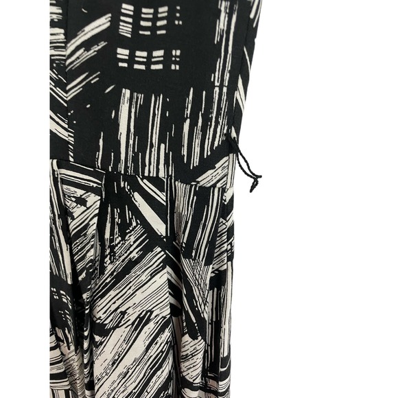 Coldwater Creek Size 8 Dress Black White A Line V Neck Modern Sleek Zipper - Picture 3 of 7